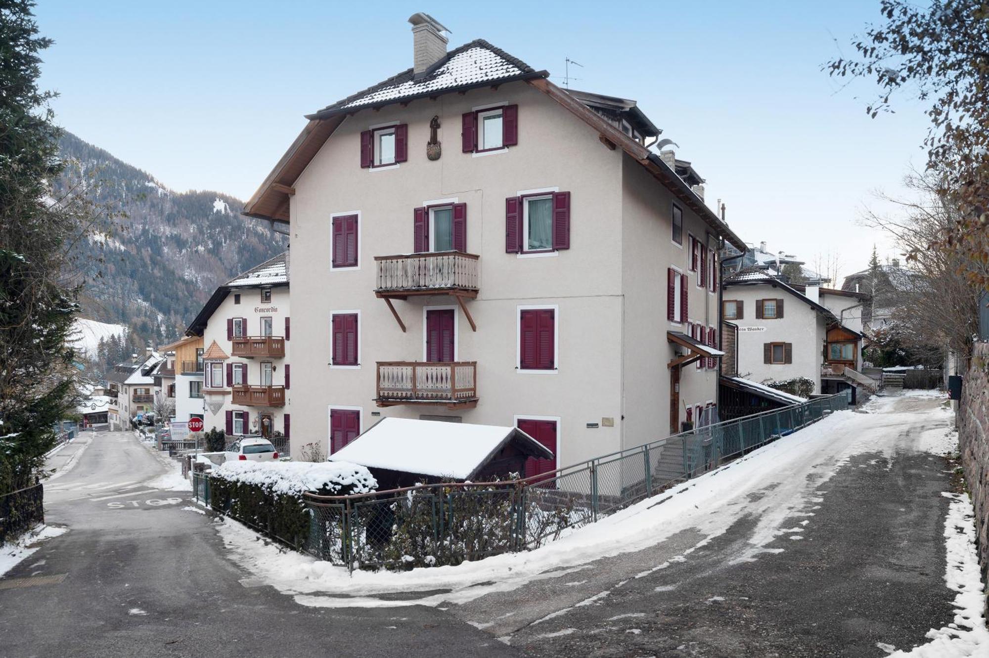 Appartamento Cesa Wanker St. Ulrich in Gröden Exterior foto